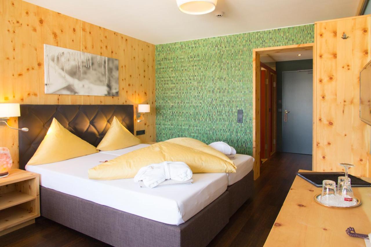 Wohlfuehlhotel Hubertushof Stuben am Arlberg Extérieur photo