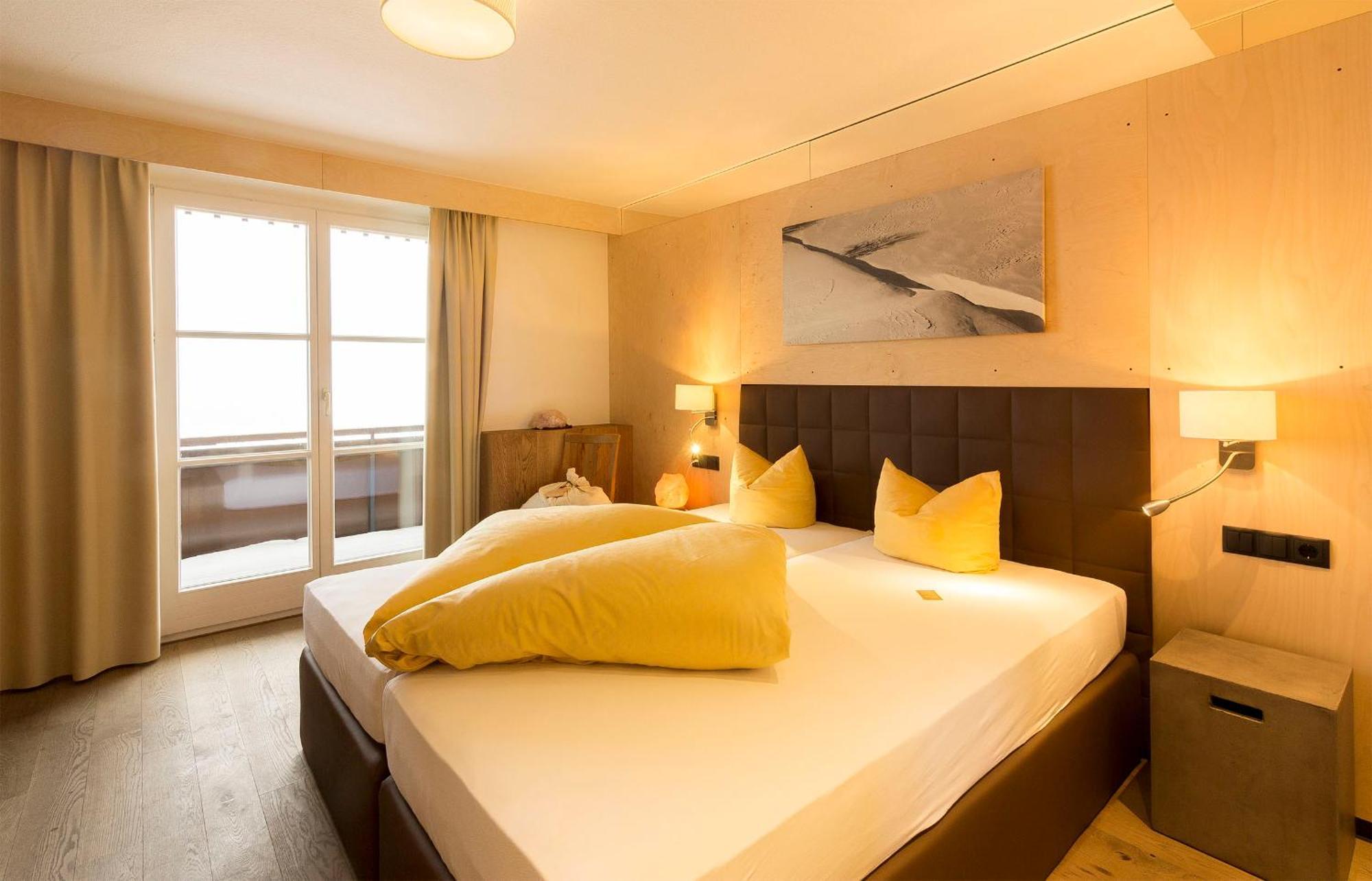 Wohlfuehlhotel Hubertushof Stuben am Arlberg Extérieur photo